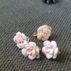 Source Unknown Pink Rose Floral Clip-On Earrings